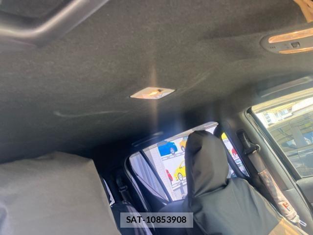 Toyota HILUX TRUCK 2022-01 8230326-10