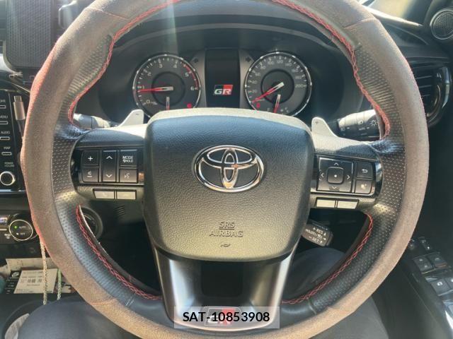 Toyota HILUX TRUCK 2022-01 8230326-16