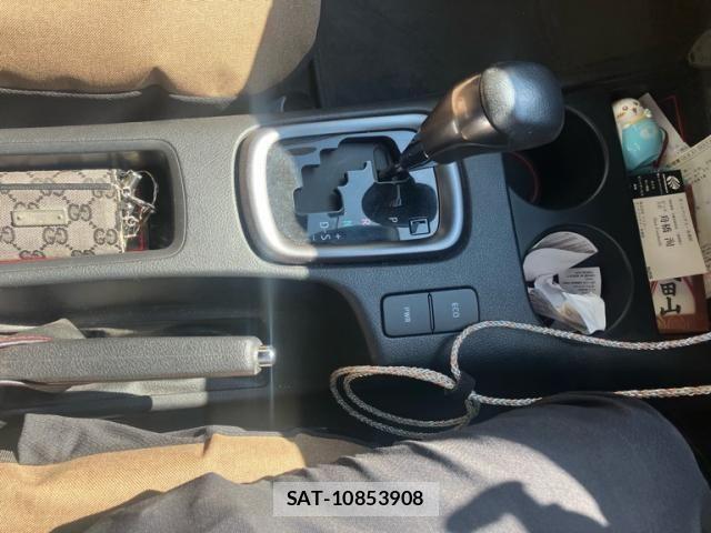 Toyota HILUX TRUCK 2022-01 8230326-18