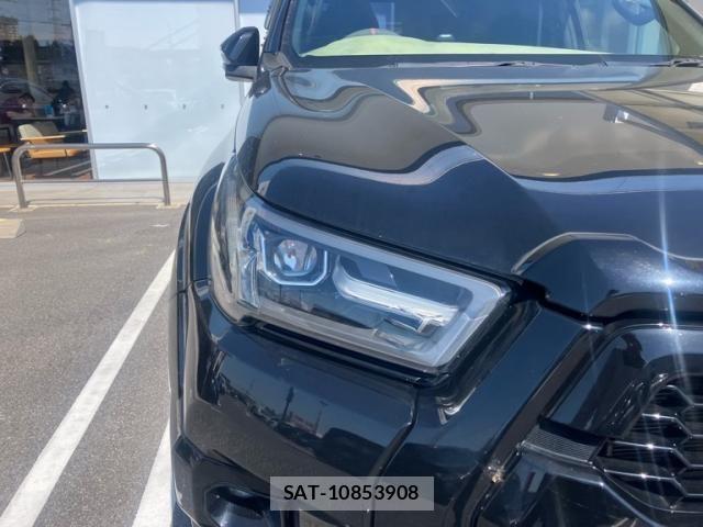 Toyota HILUX TRUCK 2022-01 8230326-4