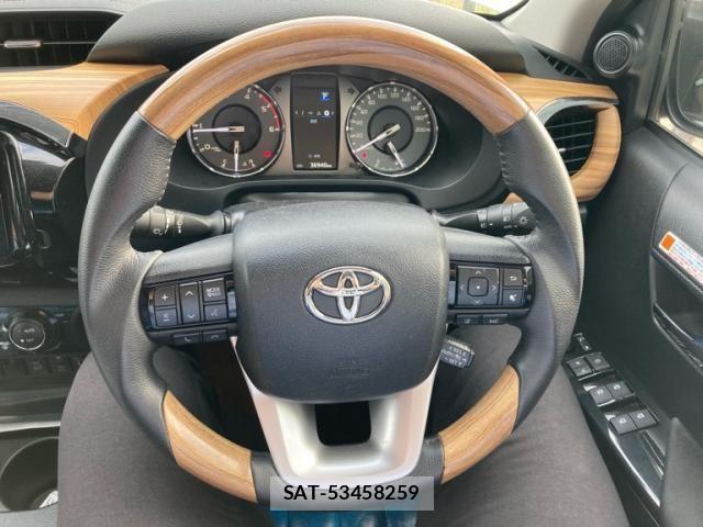 Toyota HILUX TRUCK 2023-09 8230329-12