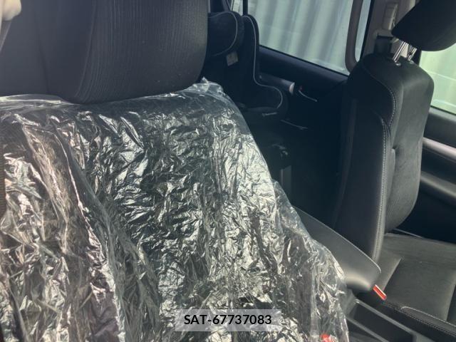 Toyota HILUX TRUCK 2023-03 8245418-11