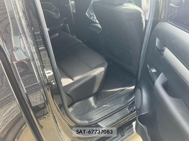 Toyota HILUX TRUCK 2023-03 8245418-12