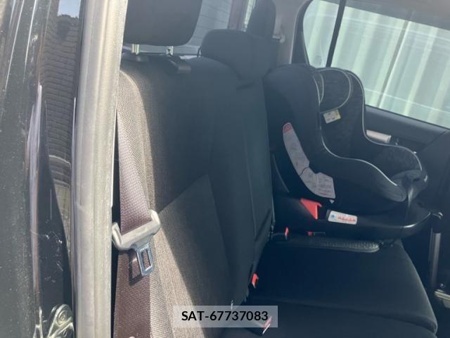Toyota HILUX TRUCK 2023-03 8245418-13