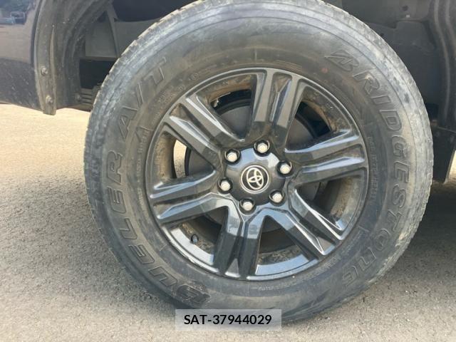 Toyota HILUX TRUCK 2021-08 8314760-7