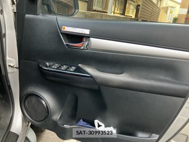Toyota HILUX TRUCK 2020-11 8314761-13