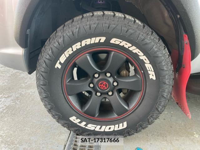 Toyota HILUX TRUCK 2019-11 8336168-9