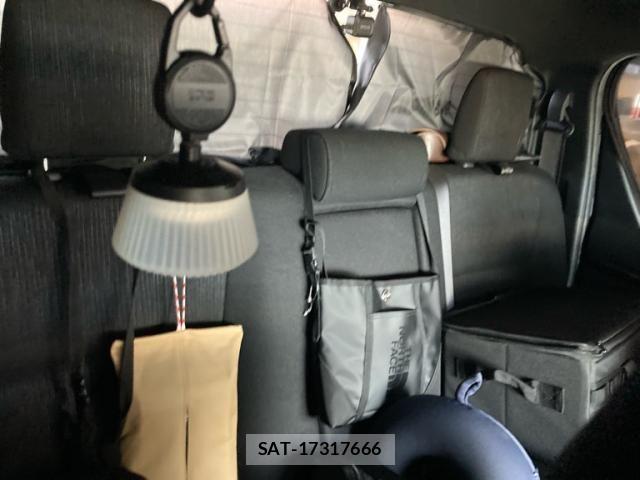 Toyota HILUX TRUCK 2019-11 8336168-13