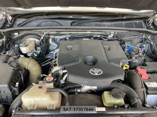 Toyota HILUX TRUCK 2019-11 8336168-5