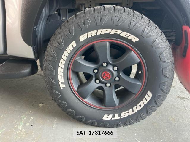 Toyota HILUX TRUCK 2019-11 8336168-8