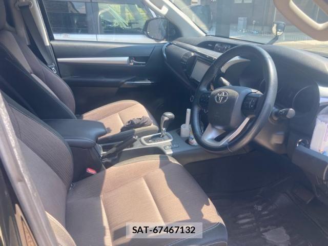 Toyota HILUX TRUCK 2018-08 8336169-9