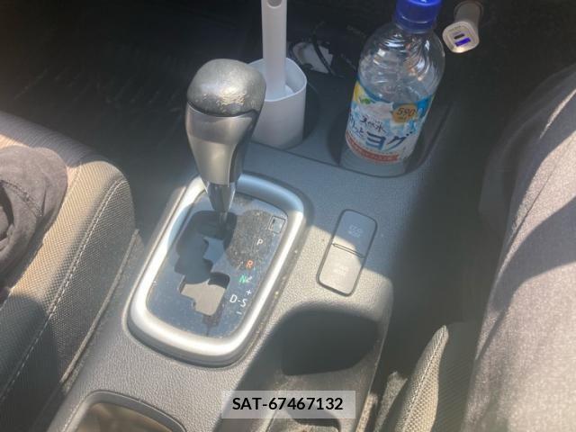 Toyota HILUX TRUCK 2018-08 8336169-13