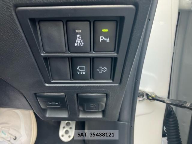 Toyota HILUX TRUCK 2023-10 8336165-11