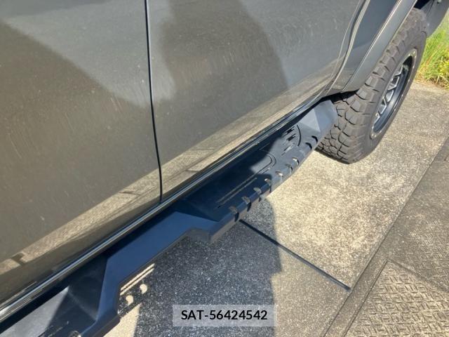 Toyota HILUX TRUCK 2023-03 8354643-9