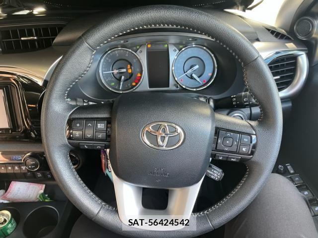 Toyota HILUX TRUCK 2023-03 8354643-15