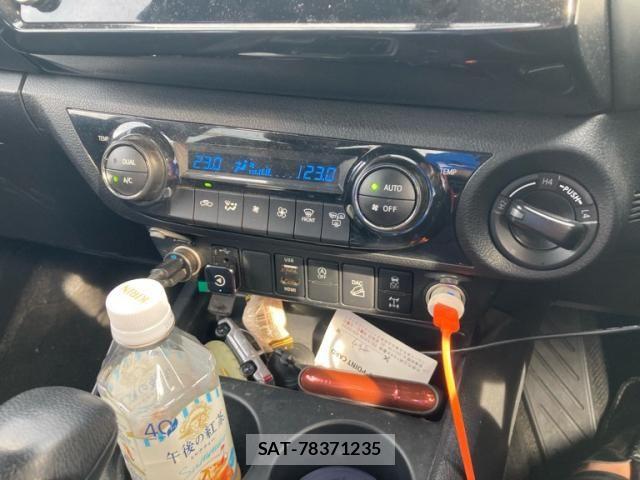 Toyota HILUX TRUCK 2023-03 8366237-12