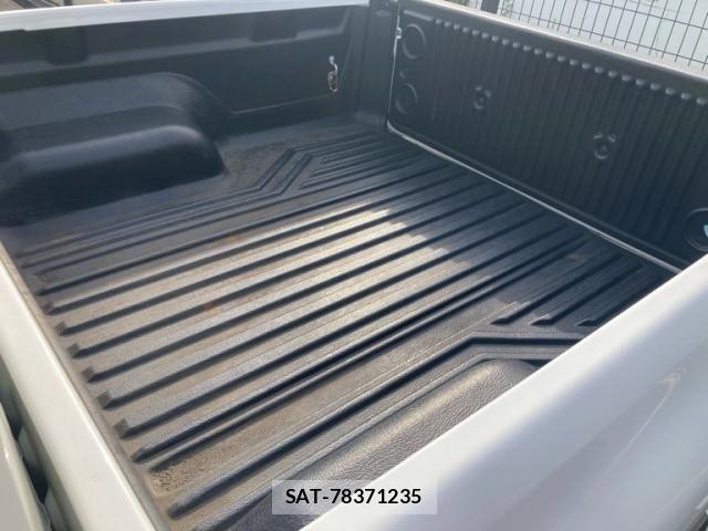 Toyota HILUX TRUCK 2023-03 8366237-3