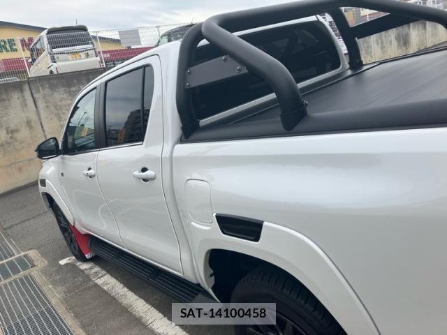 Toyota HILUX TRUCK 2024-08 8366235-5