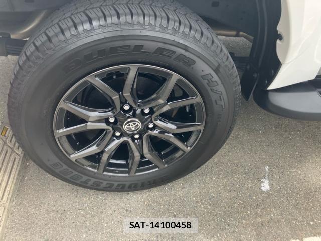 Toyota HILUX TRUCK 2024-08 8366235-6