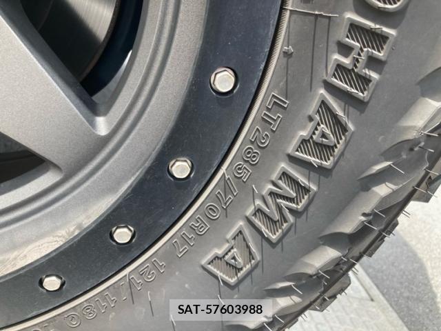 Toyota HILUX TRUCK 2023-06 8366240-10