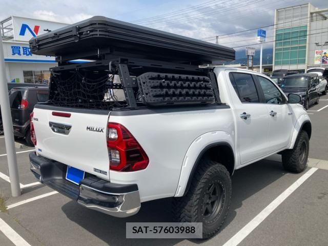 Toyota HILUX TRUCK 2023-06 8366240-4