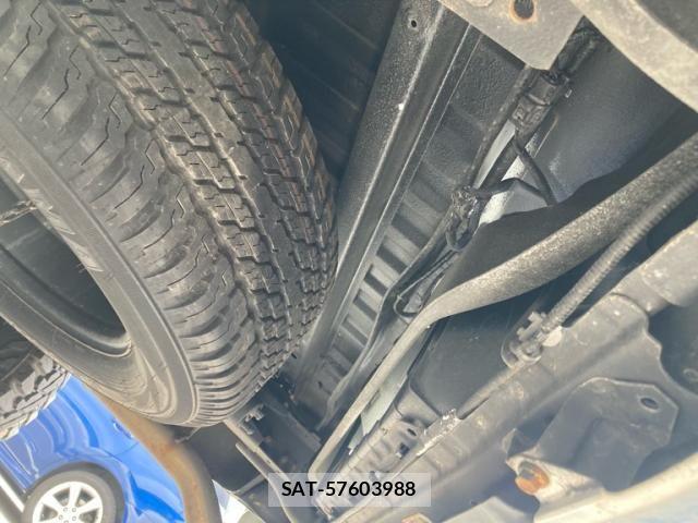 Toyota HILUX TRUCK 2023-06 8366240-6