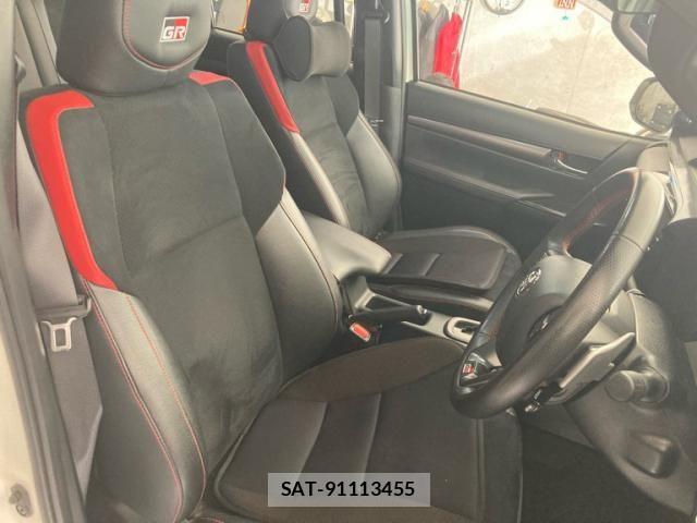 Toyota HILUX TRUCK 2023-09 8366236-9