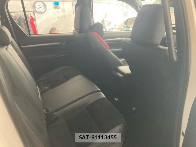 Toyota HILUX TRUCK 2023-09 8366236-11