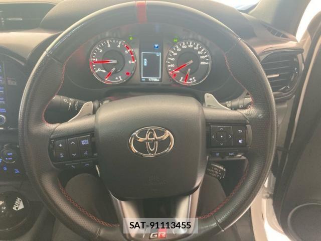 Toyota HILUX TRUCK 2023-09 8366236-15