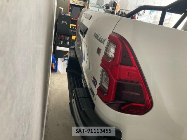 Toyota HILUX TRUCK 2023-09 8366236-2