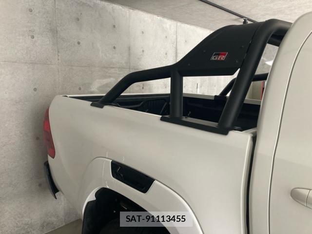 Toyota HILUX TRUCK 2023-09 8366236-3