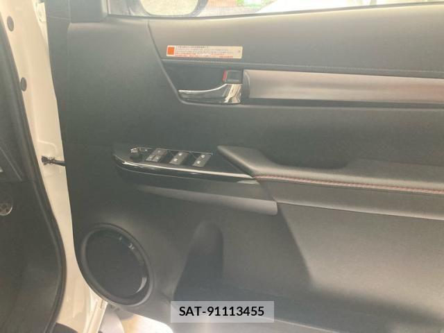 Toyota HILUX TRUCK 2023-09 8366236-7