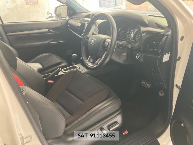 Toyota HILUX TRUCK 2023-09 8366236-8