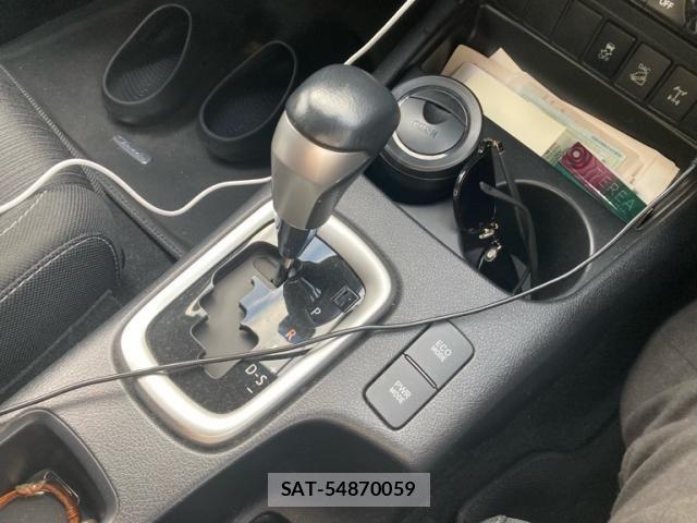 Toyota HILUX TRUCK 2019-02 8371726-8