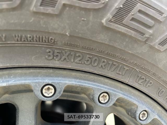 Toyota HILUX TRUCK 2021-11 8371724-7
