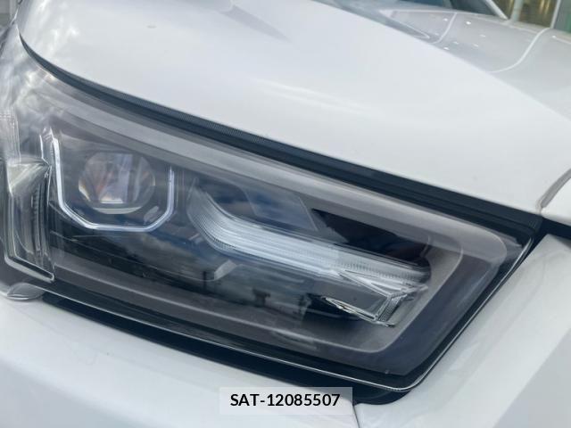 Toyota HILUX TRUCK 2022-04 8412821-8