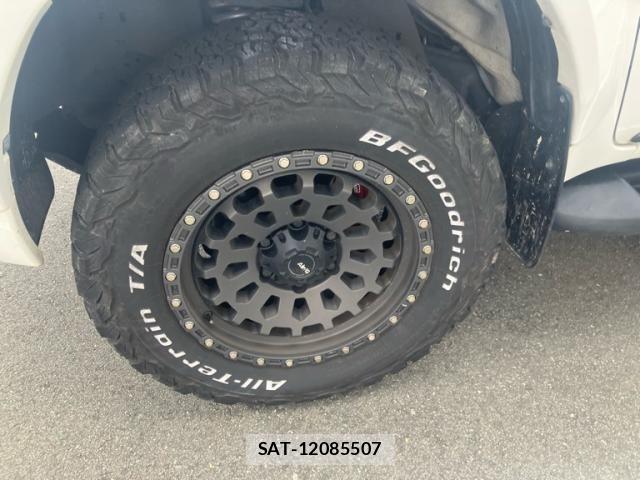 Toyota HILUX TRUCK 2022-04 8412821-4