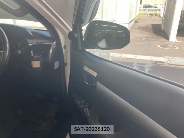 Toyota HILUX TRUCK 2020-09 8412824-15