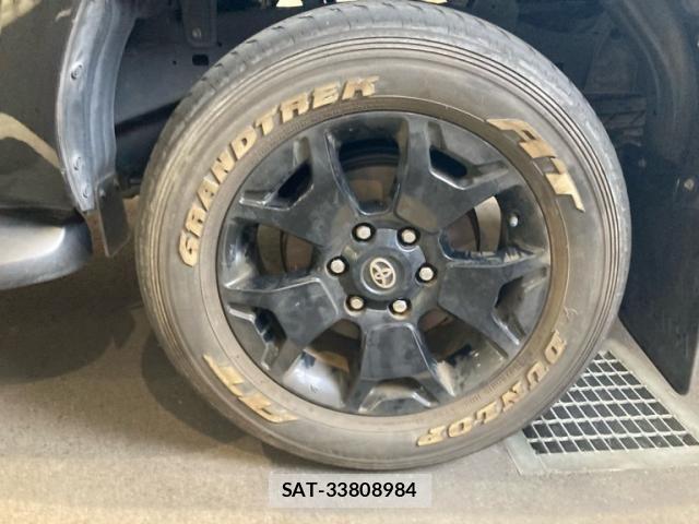 Toyota HILUX TRUCK 2018-10 8412823-10