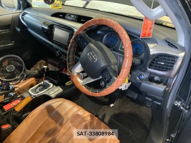 Toyota HILUX TRUCK 2018-10 8412823-14