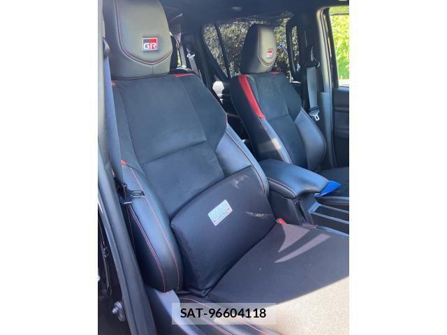 Toyota HILUX TRUCK 2023-06 8412819-16