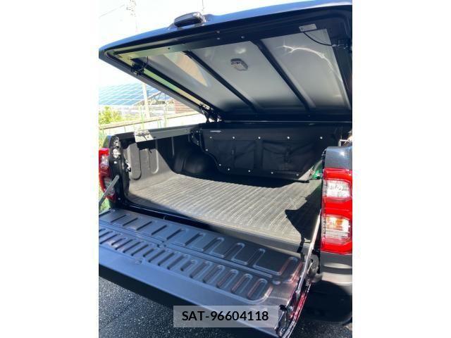 Toyota HILUX TRUCK 2023-06 8412819-25