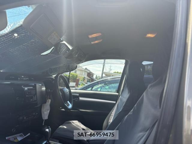 Toyota HILUX TRUCK 2021-12 8438208-7