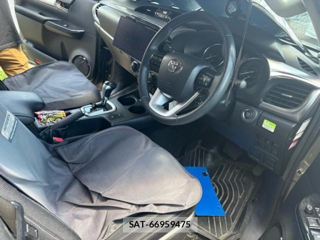Toyota HILUX TRUCK 2021-12 8438208-8