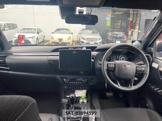 Toyota HILUX TRUCK 2020-01 8562146-11