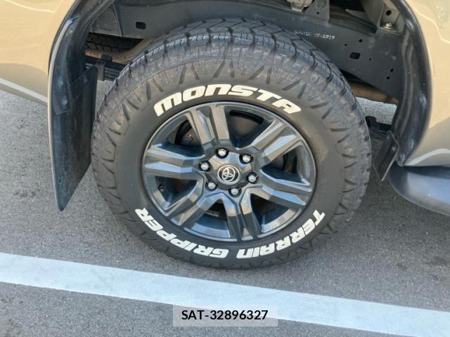 Toyota HILUX TRUCK 2023-07 8562147-9