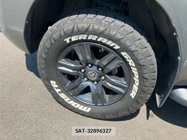 Toyota HILUX TRUCK 2023-07 8562147-11