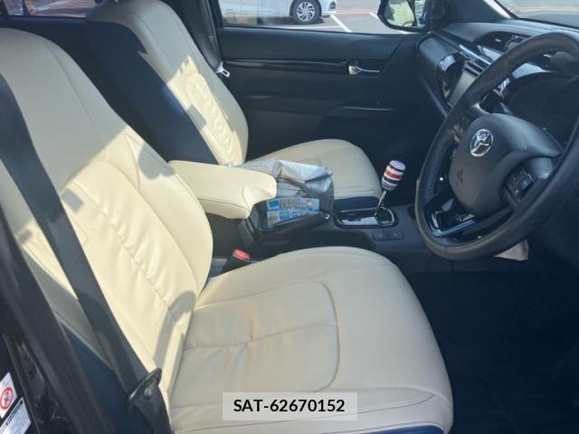 Toyota HILUX TRUCK 2019-03 8562149-11