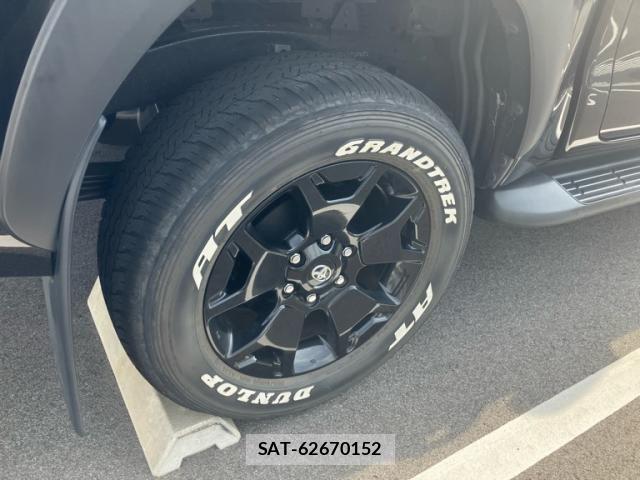 Toyota HILUX TRUCK 2019-03 8562149-4