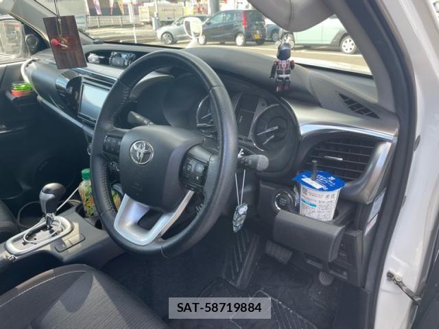Toyota HILUX TRUCK 2022-11 8562148-11